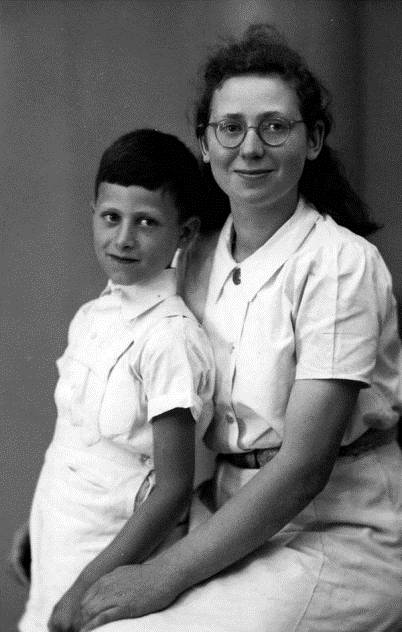 Gideon and Lida Lissauer, Amersfoort, 1944. From Berge, Ellen Ten. Een Kind Voor Mijn Deur: onderduik in Amersfoort, 2010.